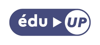 Logo édu UP ovale bleu légèrement violacé avec "édu"  lettres blanches + d'une flèche blanche, un cercle blanc et UP en bleu